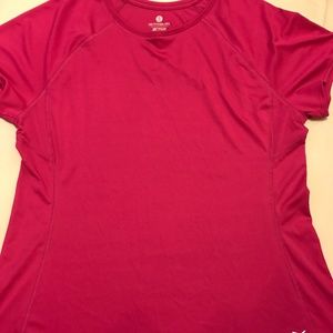 Old Navy Semi-Fitted ACTIVE T-Shirt